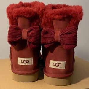 UGG Bailey Corduroy Bow size 8 deep red